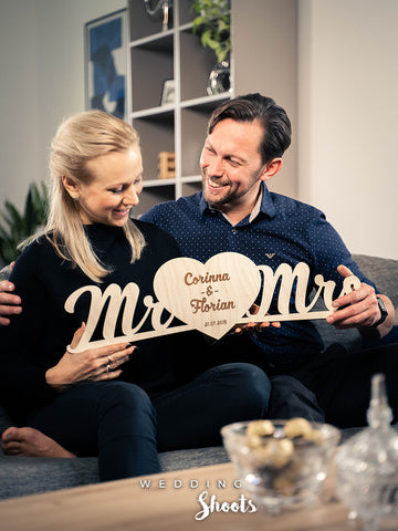 Mr. & Mrs. Holzschriftzug für verliebte Paare